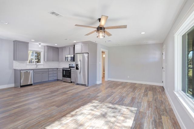 104 W Short Street, Leonard, TX 75452