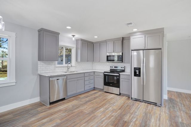 104 W Short Street, Leonard, TX 75452