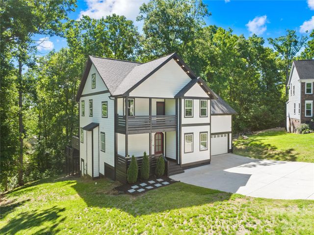 2101 Highland View Lane, Charlotte, NC 28214