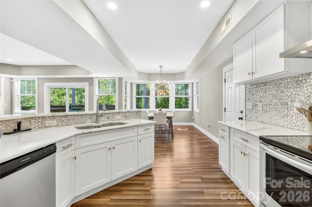 2101 Highland View Lane, Charlotte, NC 28214