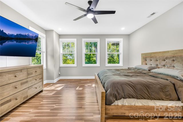 2101 Highland View Lane, Charlotte, NC 28214