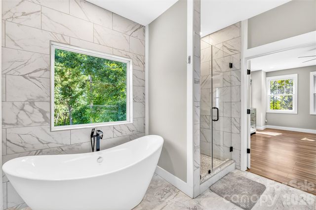 2101 Highland View Lane, Charlotte, NC 28214