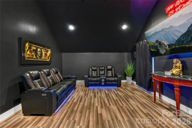 2101 Highland View Lane, Charlotte, NC 28214