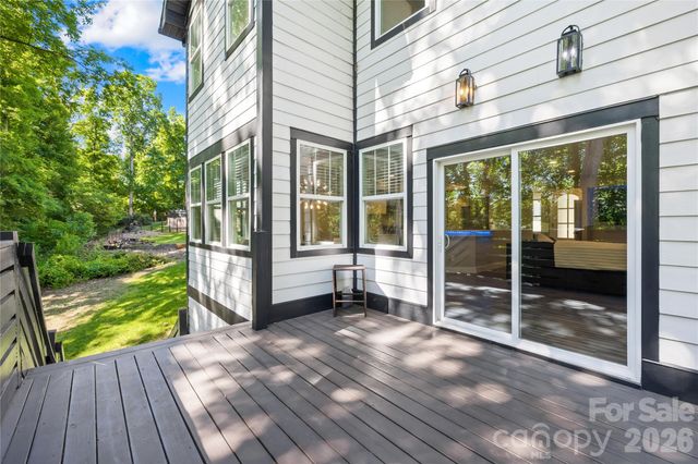 2101 Highland View Lane, Charlotte, NC 28214