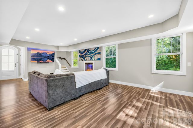 2101 Highland View Lane, Charlotte, NC 28214