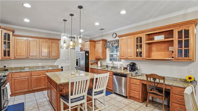 522 Grantham Road, Jesup, GA 31546