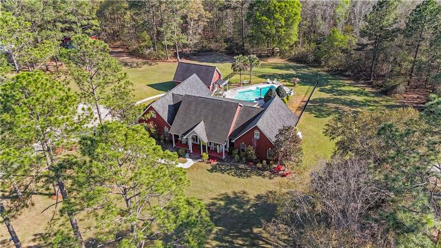522 Grantham Road, Jesup, GA 31546