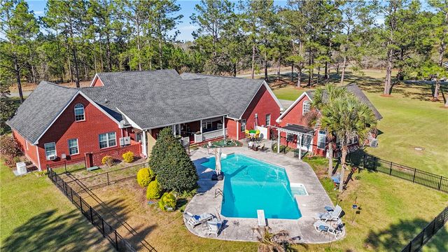 522 Grantham Road, Jesup, GA 31546