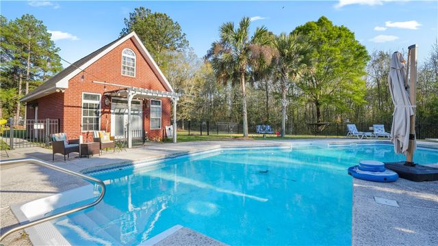 522 Grantham Road, Jesup, GA 31546