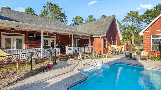 522 Grantham Road, Jesup, GA 31546