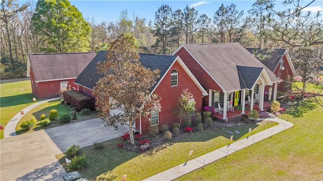 522 Grantham Road, Jesup, GA 31546