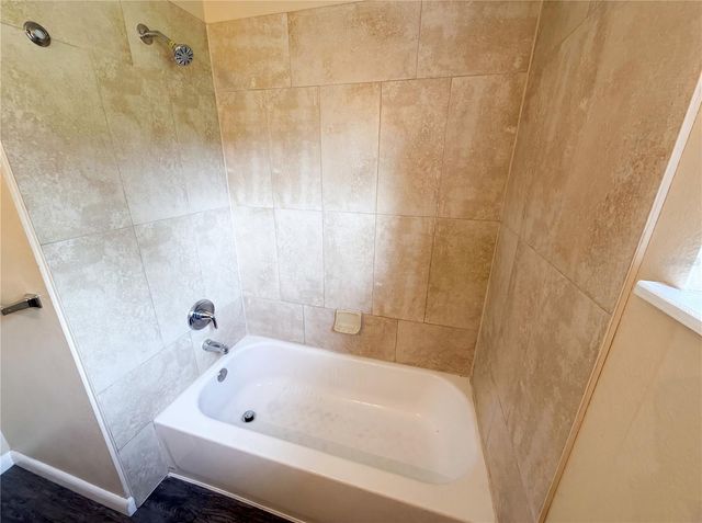 702 S SOLANDRA DRIVE, Orlando, FL 32807