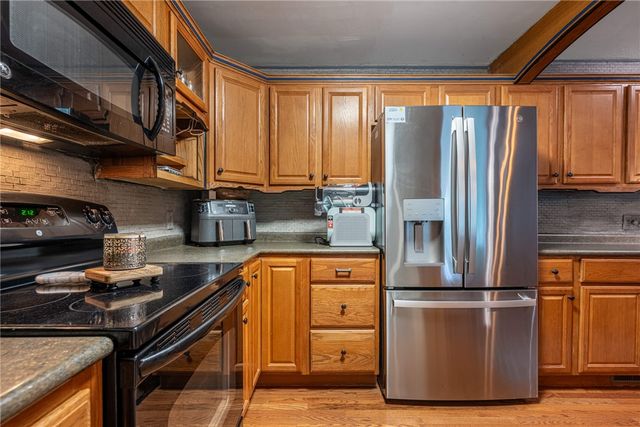5476 Waterloo Road, Washington Twp, OH 45459