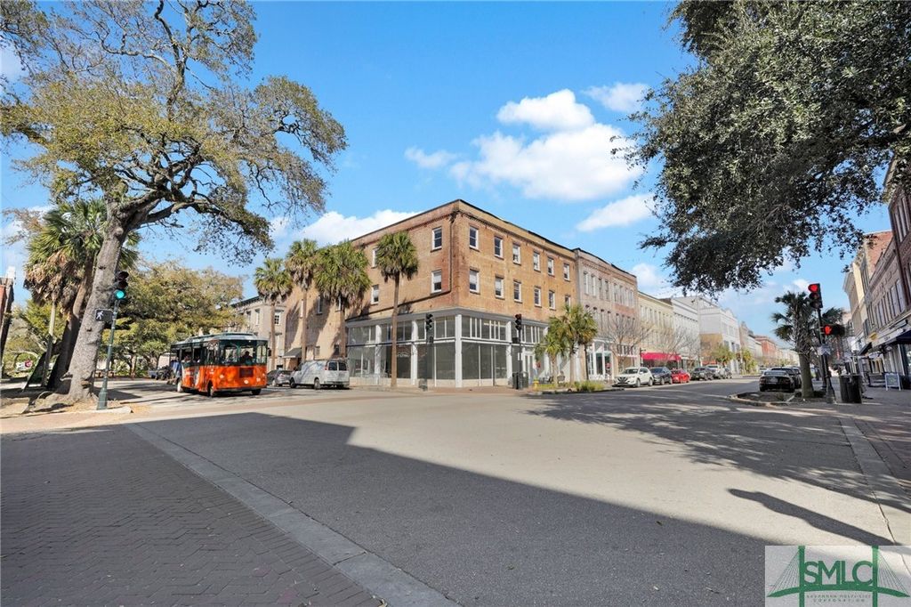 Image 2 of property listing at 310 W Broughton Street 2000, Savannah, GA 31401