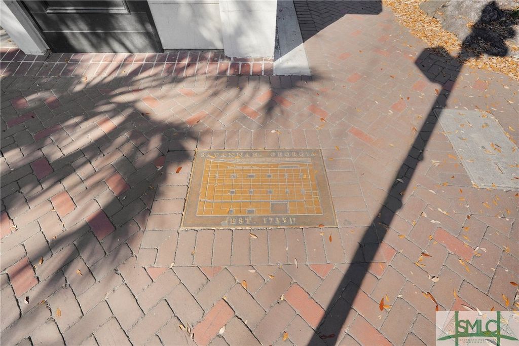 Image 26 of property listing at 310 W Broughton Street 2000, Savannah, GA 31401