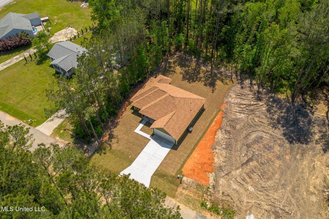 25 Maple Road, Petal, MS 39465