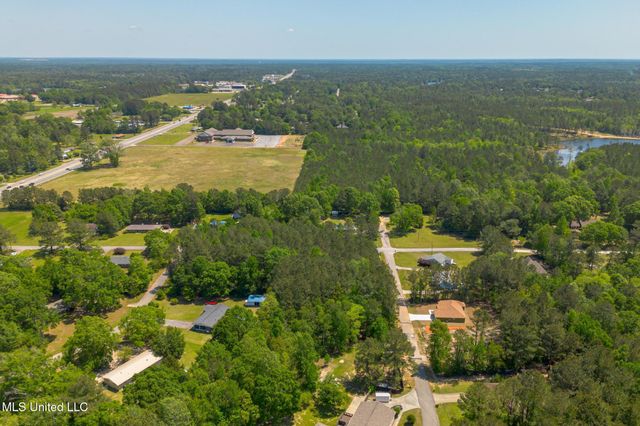25 Maple Road, Petal, MS 39465