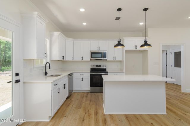 25 Maple Road, Petal, MS 39465