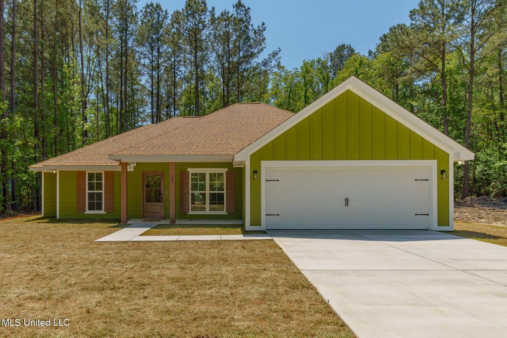 25 Maple Road, Petal, MS 39465
