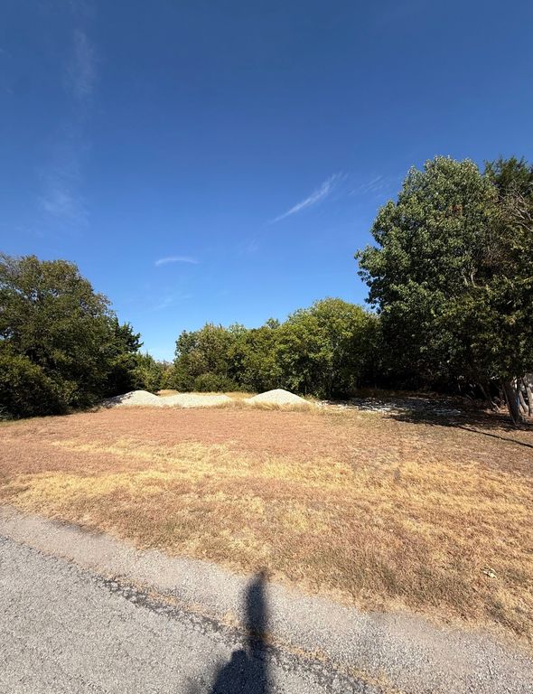 3226 Belvedere Road, Lancaster, TX 75134
