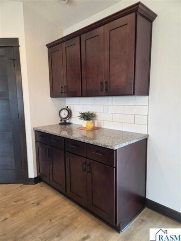 1363 Cullen Street, St. Peter, MN 56082