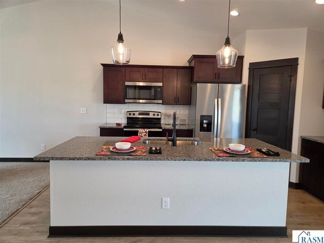 1363 Cullen Street, St. Peter, MN 56082