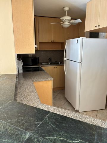 3040 NE 16th Ave A210, Oakland Park, FL 33334