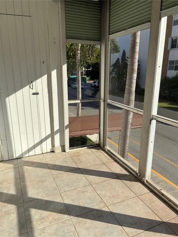 3040 NE 16th Ave A210, Oakland Park, FL 33334