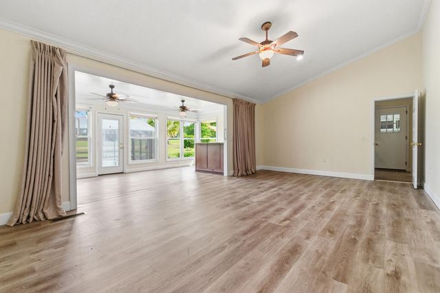 127 Cooper Circle, Santee, SC 29142