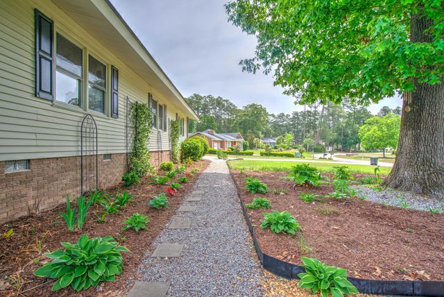 127 Cooper Circle, Santee, SC 29142
