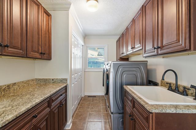 127 Cooper Circle, Santee, SC 29142