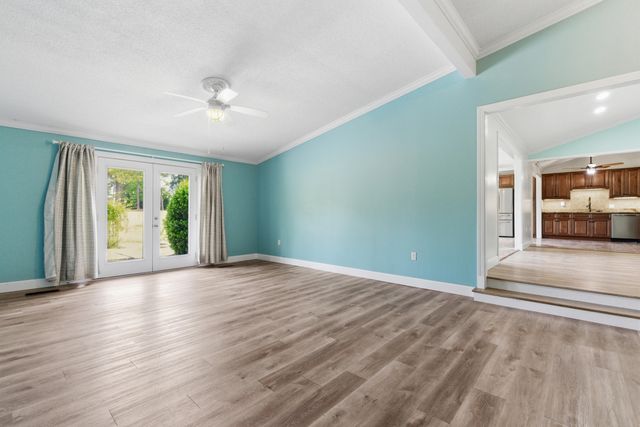 127 Cooper Circle, Santee, SC 29142