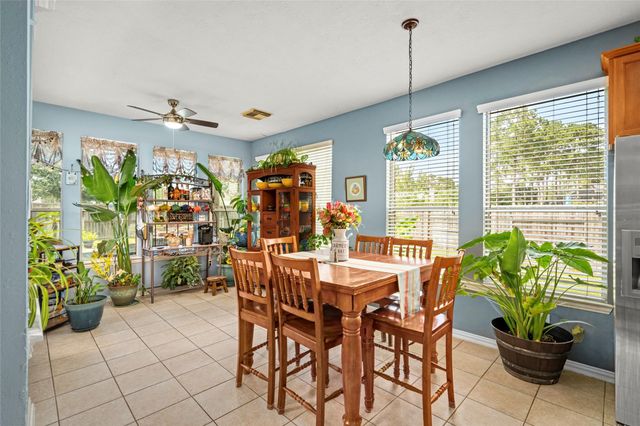 18730 Oxenberg Manor Lane, Tomball, TX 77377