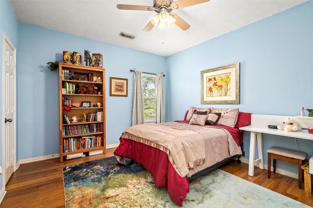 18730 Oxenberg Manor Lane, Tomball, TX 77377