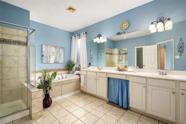 18730 Oxenberg Manor Lane, Tomball, TX 77377