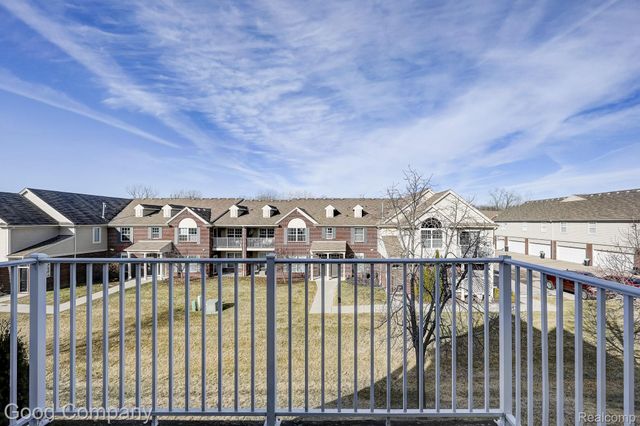 29891 Heritage Parkway, Warren, MI 48092