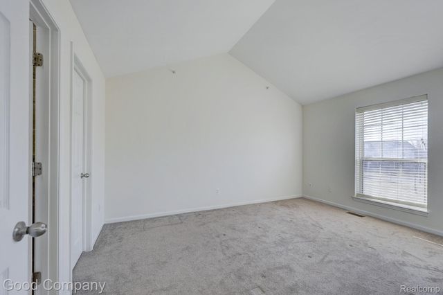 29891 Heritage Parkway, Warren, MI 48092