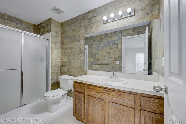 29891 Heritage Parkway, Warren, MI 48092