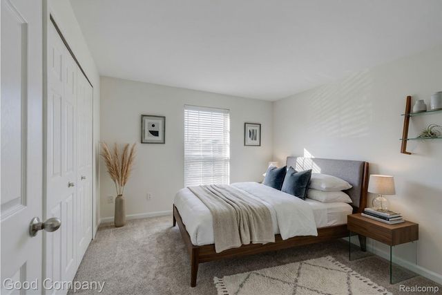 29891 Heritage Parkway, Warren, MI 48092