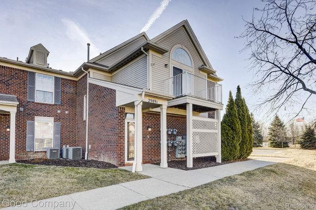 29891 Heritage Parkway, Warren, MI 48092