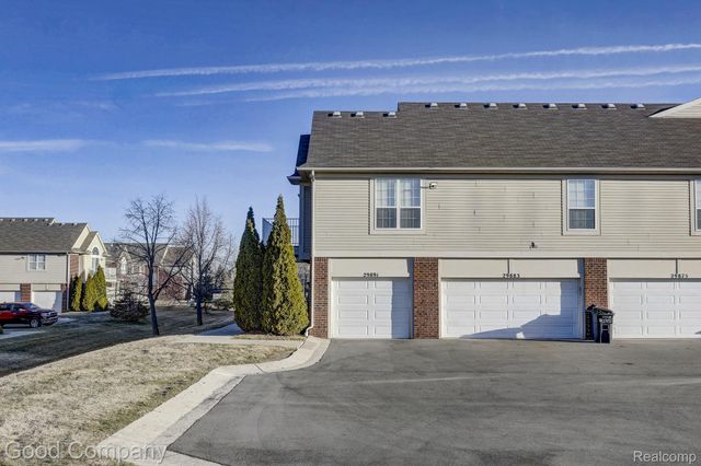 29891 Heritage Parkway, Warren, MI 48092