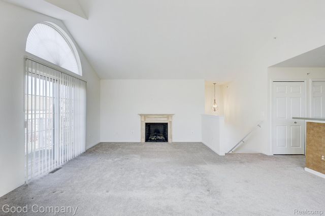 29891 Heritage Parkway, Warren, MI 48092