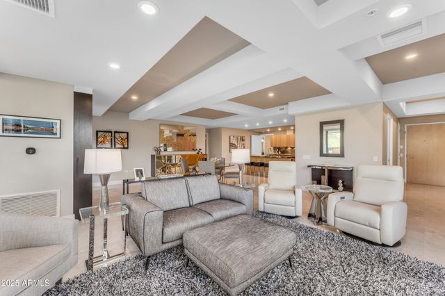 7117 E RANCHO VISTA Drive 3006, Scottsdale, AZ 85251