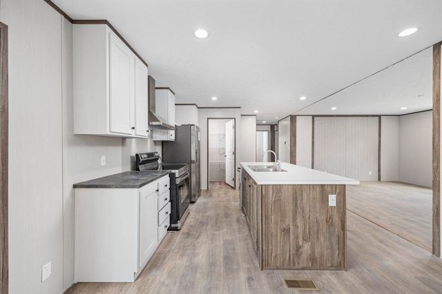 501 N Green Sea Rd., Loris, SC 29569