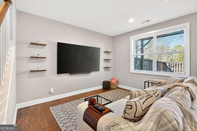 2144 Old Georgian Terrace NW, Atlanta, GA 30318