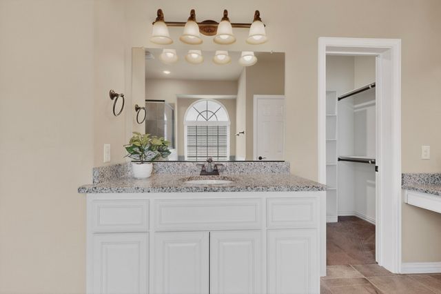 852 State Street, Desoto, TX 75115