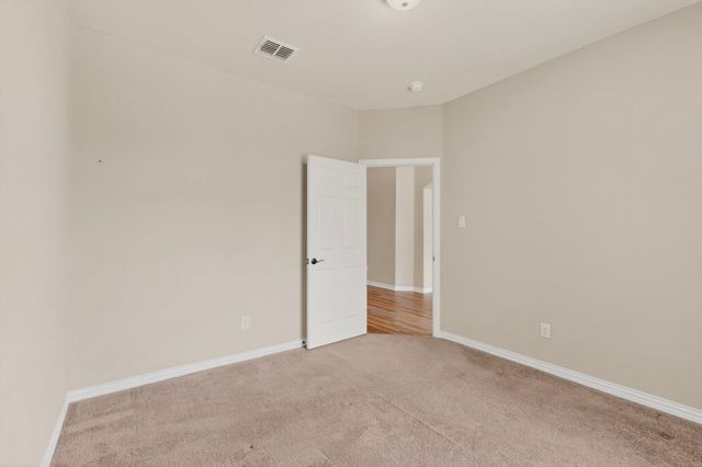 852 State Street, Desoto, TX 75115