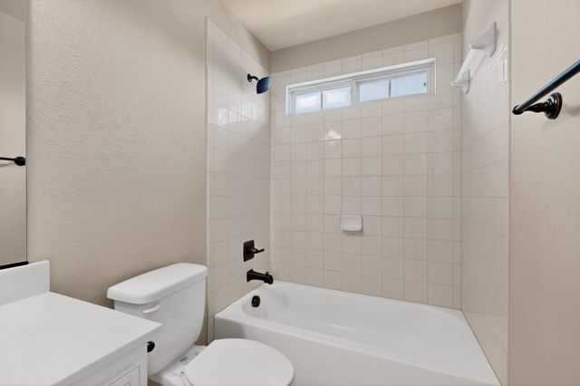 852 State Street, Desoto, TX 75115