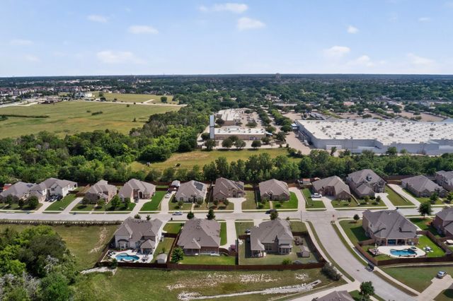 852 State Street, Desoto, TX 75115