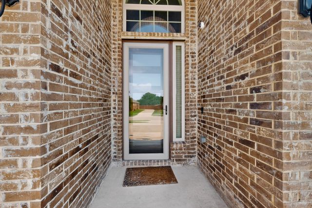 852 State Street, Desoto, TX 75115